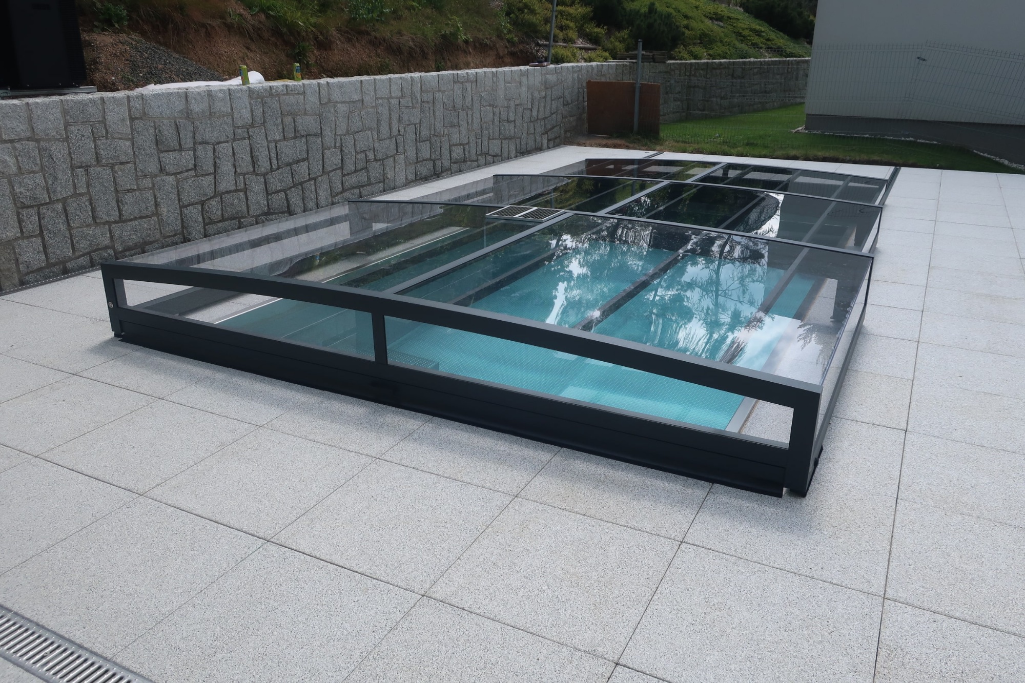 Nízké zastřešení bazénu POPP